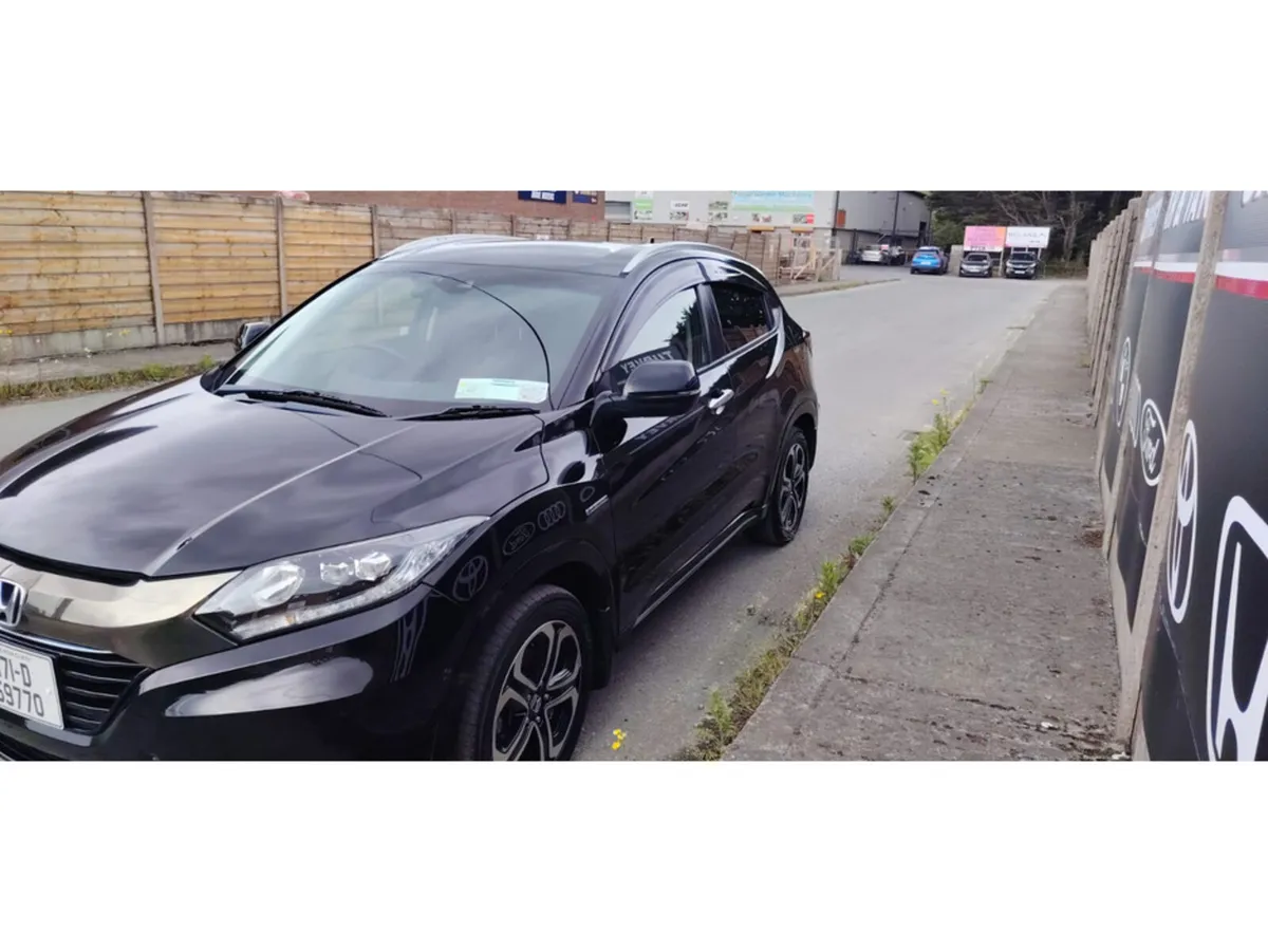 Honda Vezel MPV, Petrol Hybrid, 2017, Black