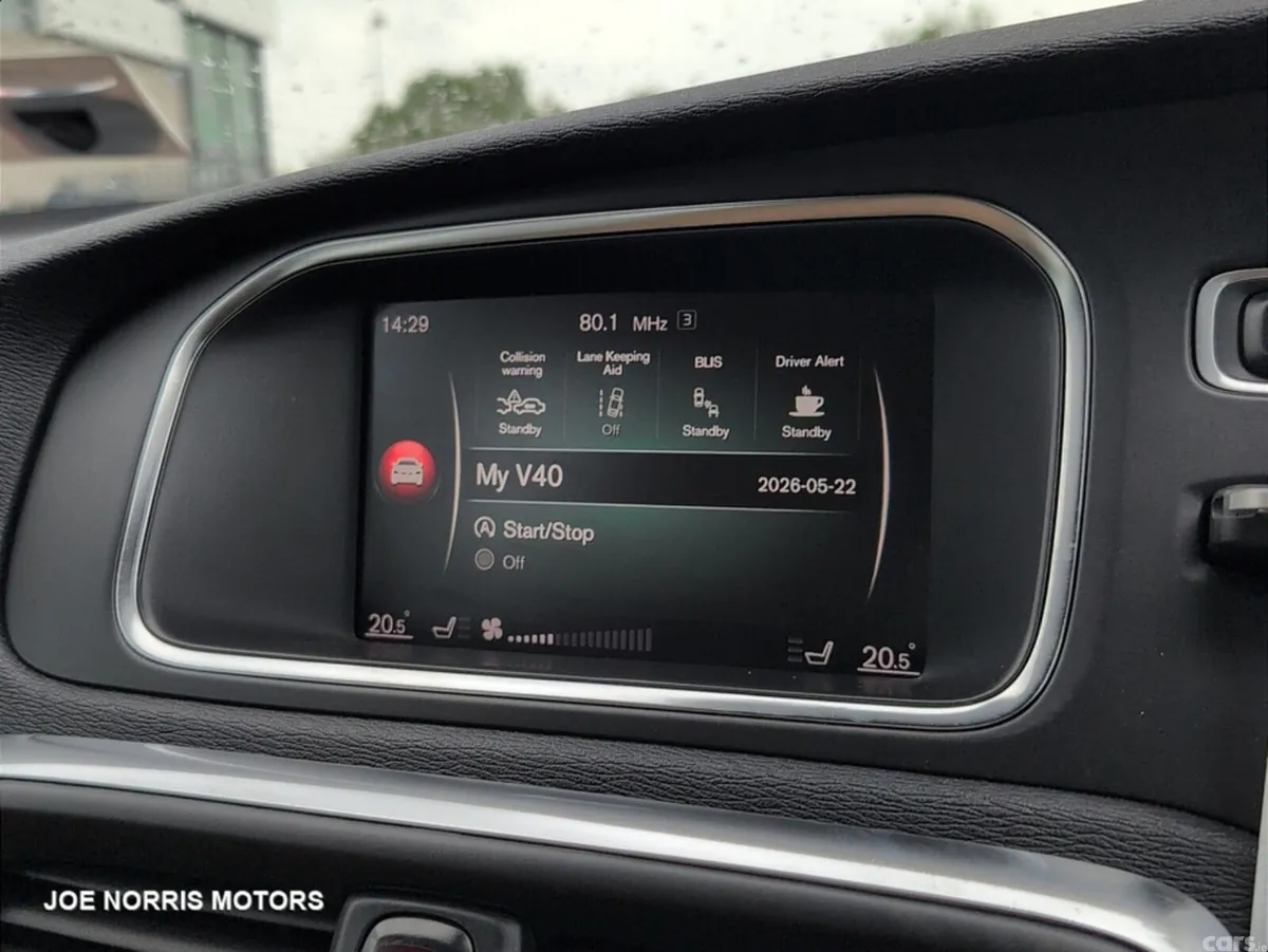 Volvo V40 Hatchback, Diesel, 2017, Brown