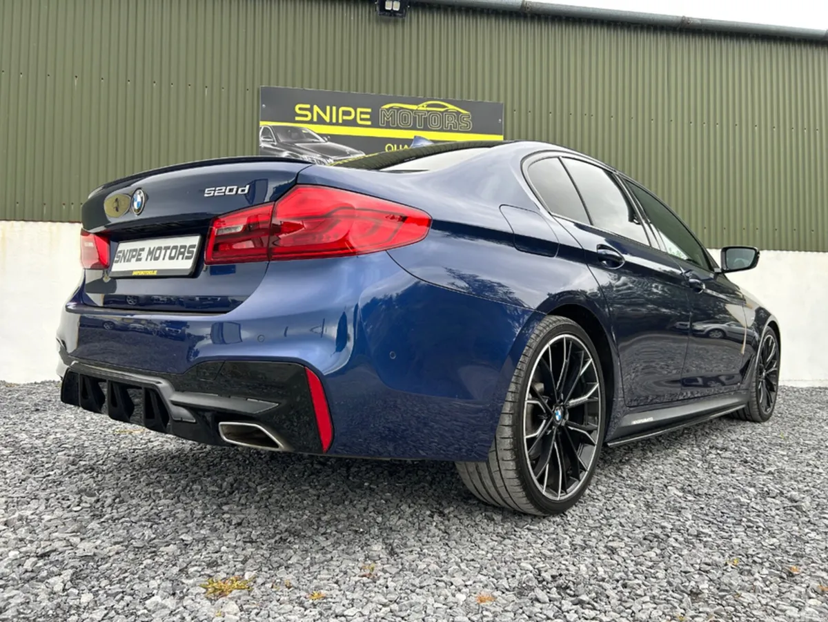BMW 5-Series Saloon, Diesel, 2019, Blue