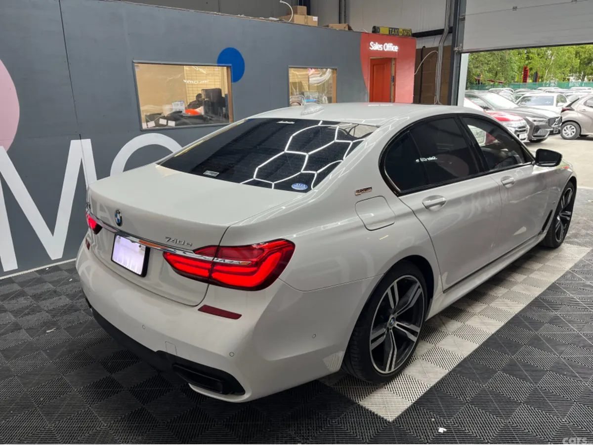 BMW 7-Series Saloon, Petrol Plug-in Hybrid, 2017, White
