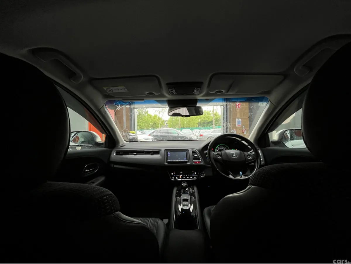 Honda Vezel SUV, Petrol Hybrid, 2016, White