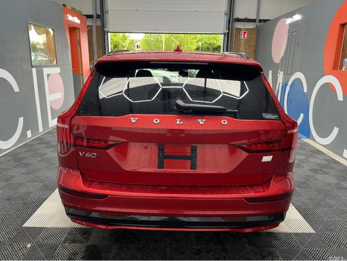 Volvo V60 Saloon, Petrol Plug-in Hybrid, 2024, Red
