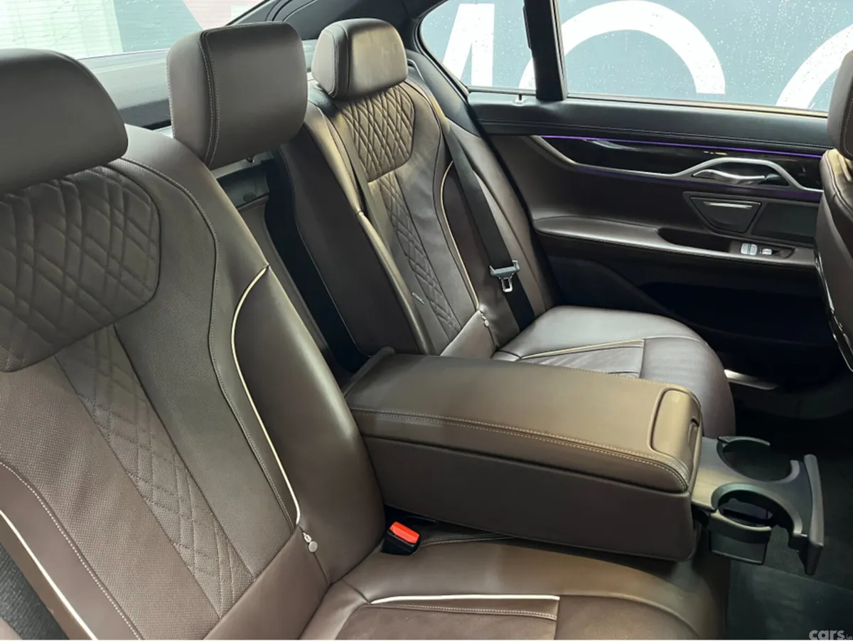 BMW 7-Series Saloon, Petrol Plug-in Hybrid, 2016, White