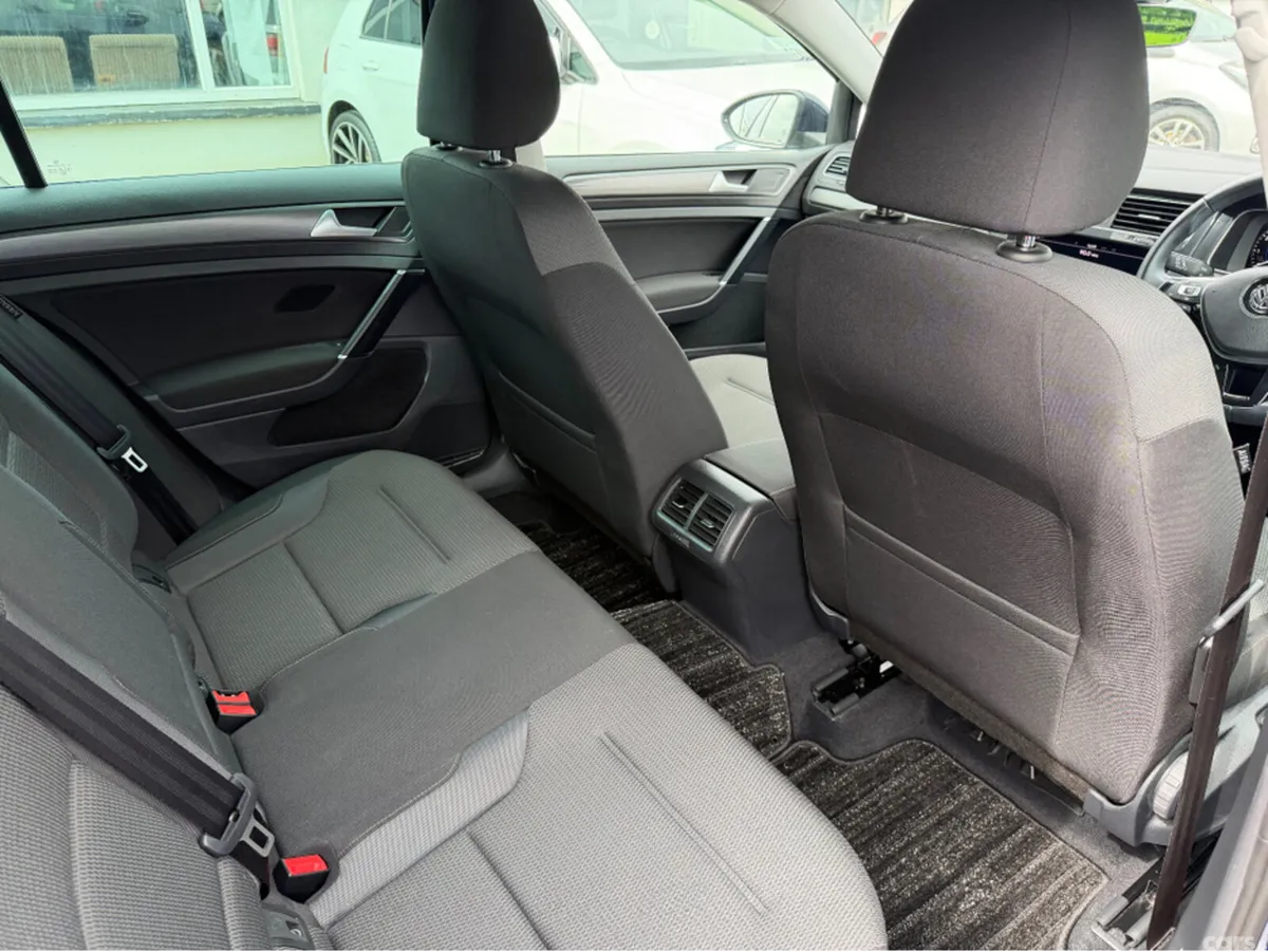 Volkswagen Golf Hatchback, Petrol, 2019, Blue