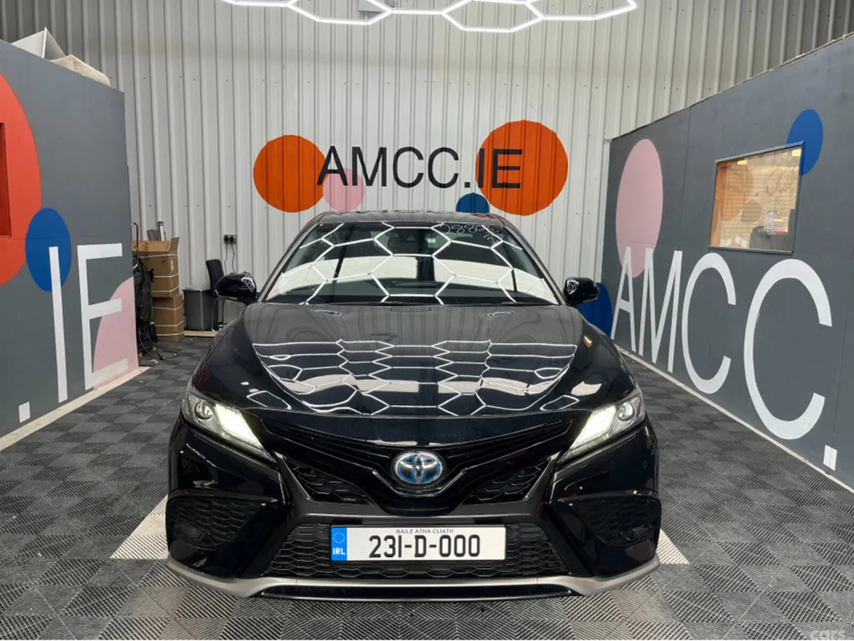 Toyota Camry Saloon, Petrol, 2023, Black