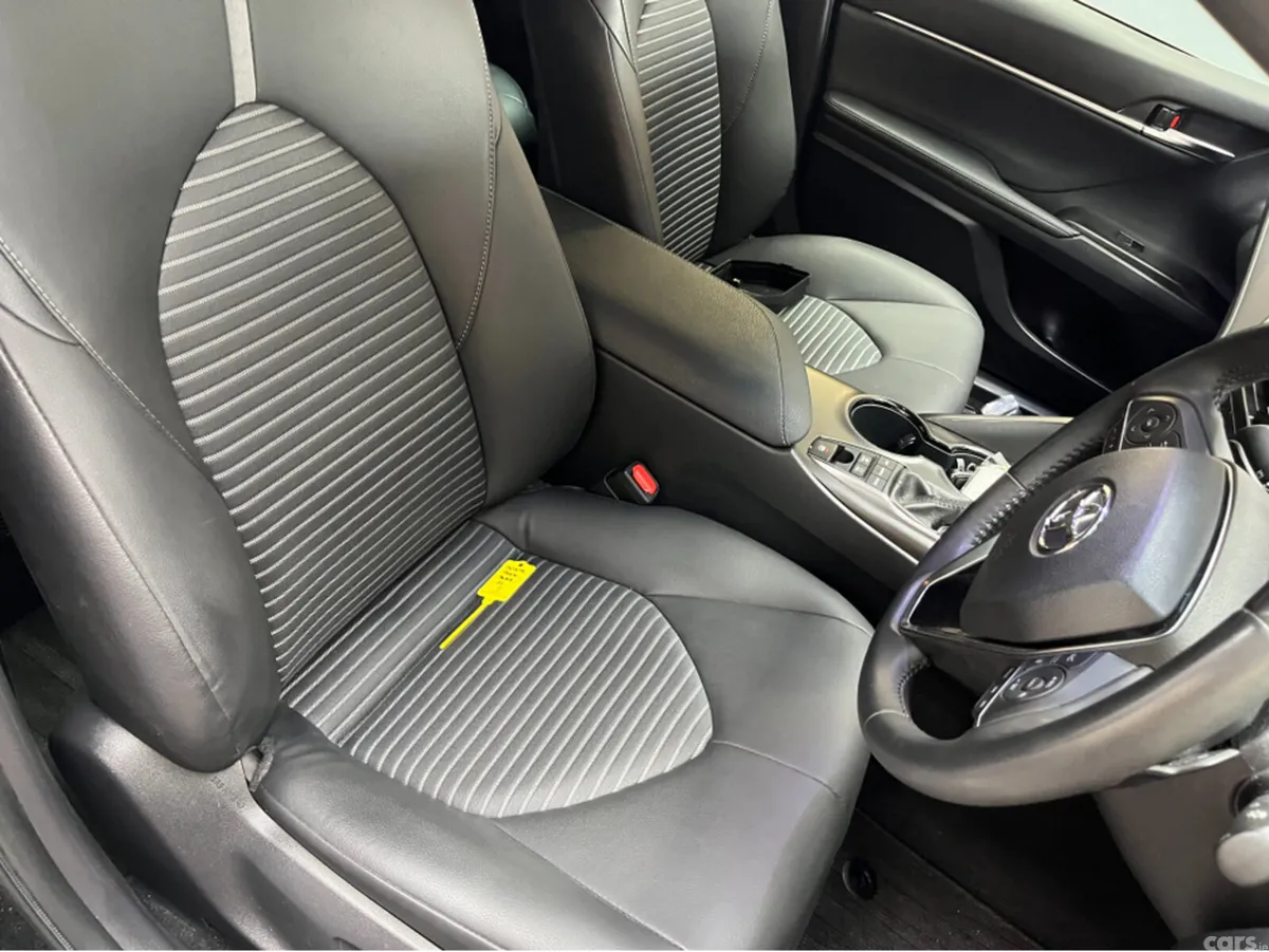 Toyota Camry Saloon, Petrol, 2023, Black