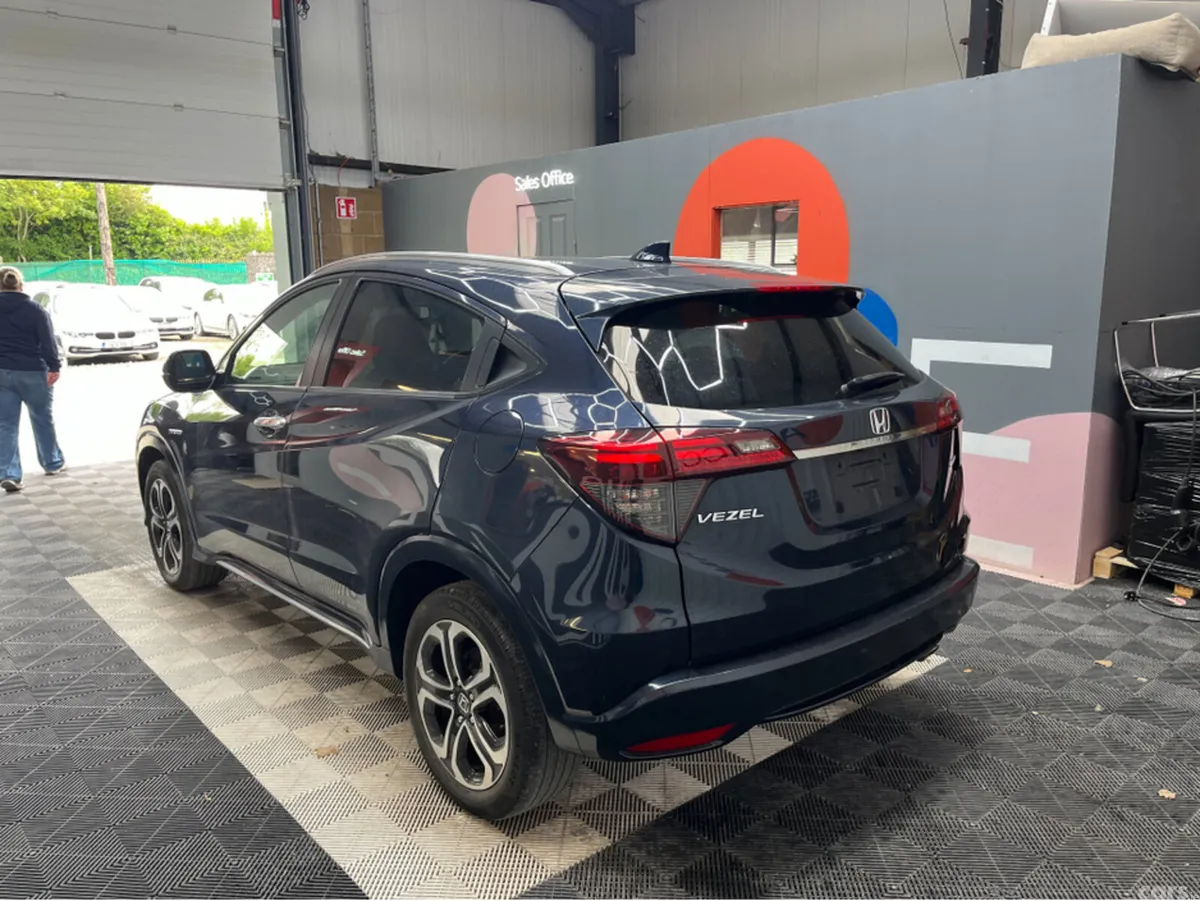 Honda Vezel SUV, Petrol Hybrid, 2018, Black