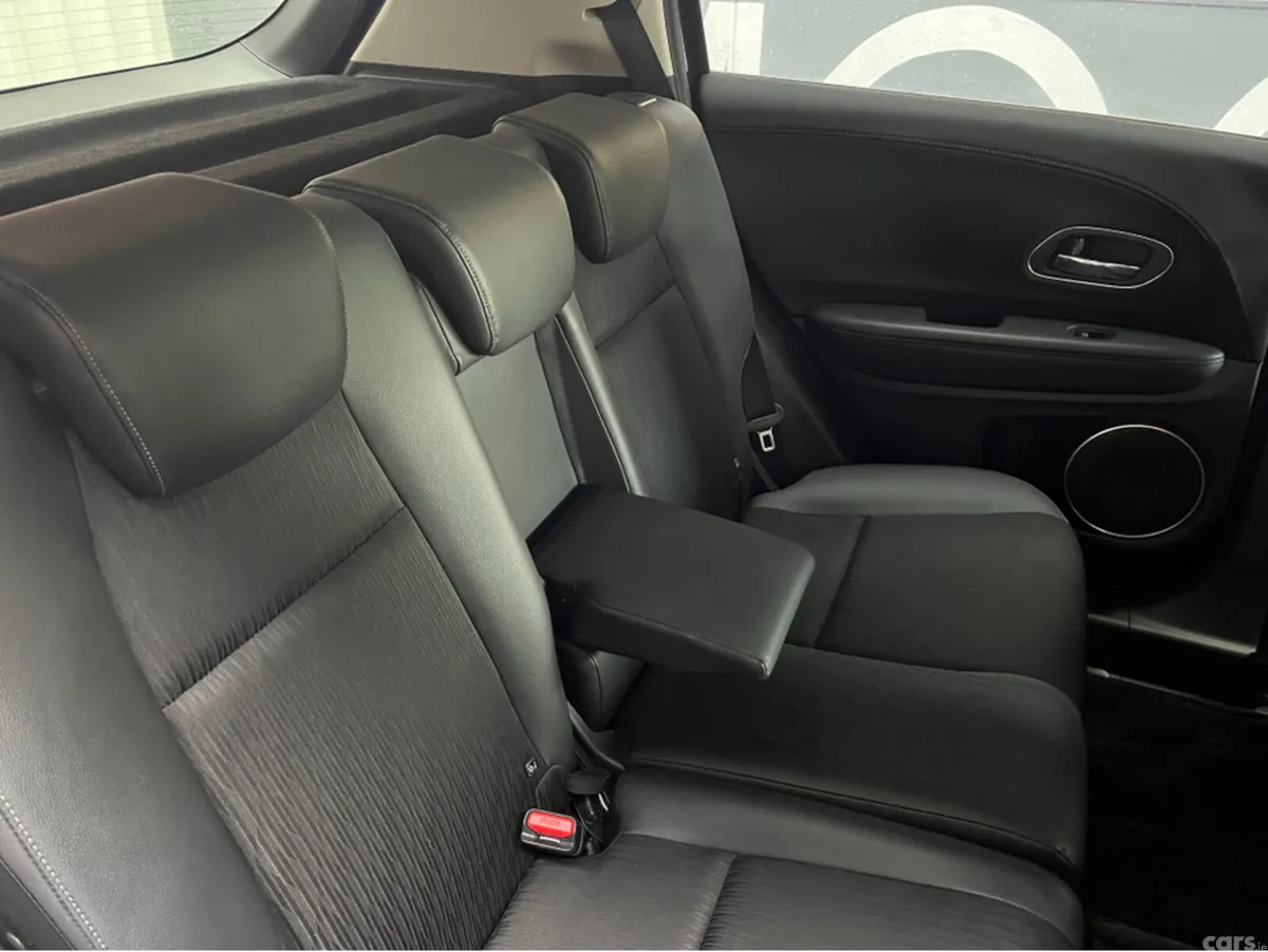 Honda Vezel SUV, Petrol Hybrid, 2018, Black