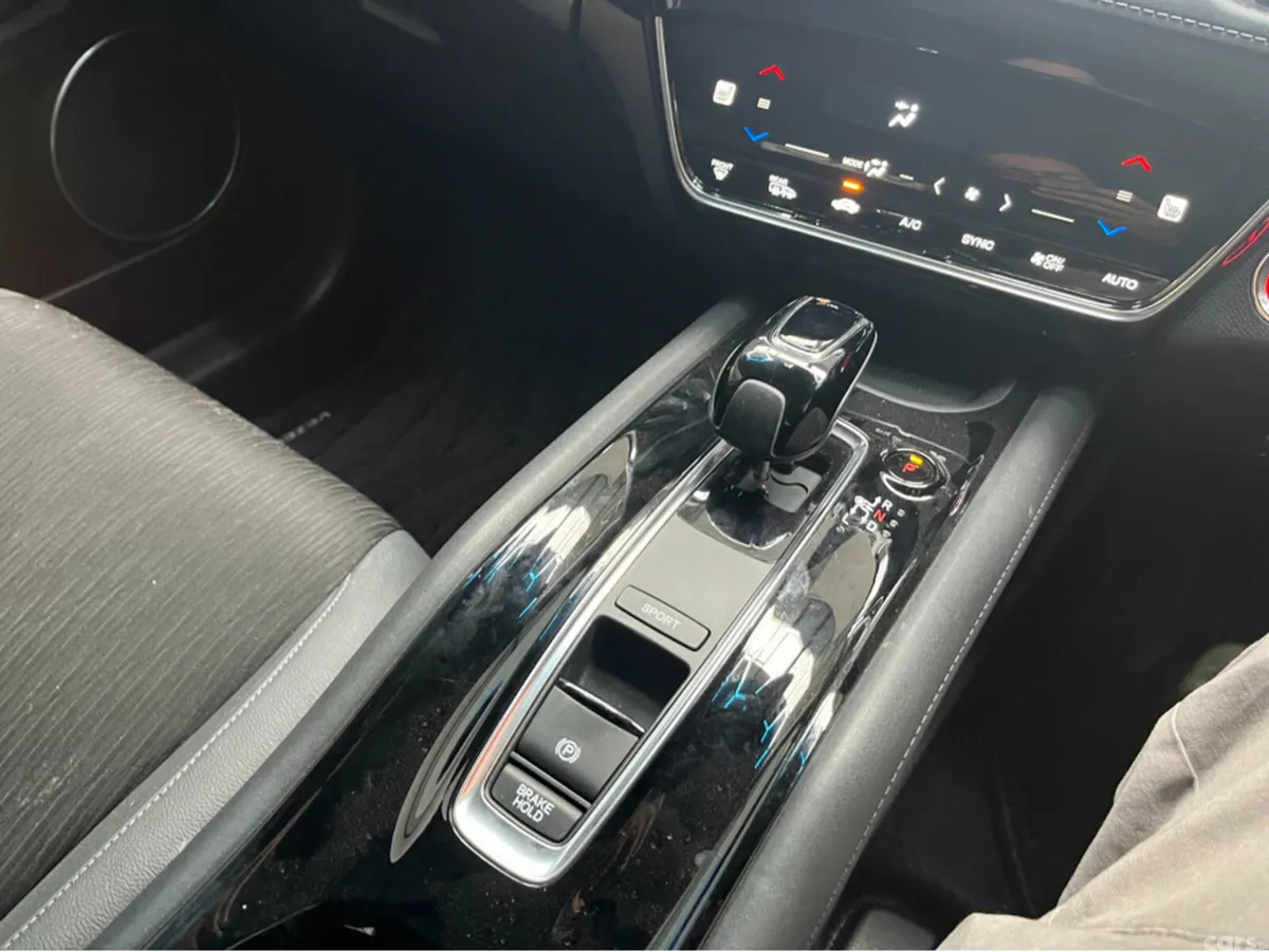 Honda Vezel SUV, Petrol Hybrid, 2018, Black