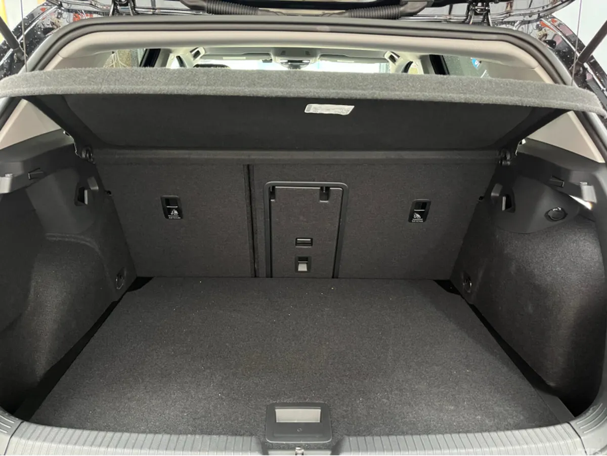 Volkswagen Golf Hatchback, Diesel, 2024, Black