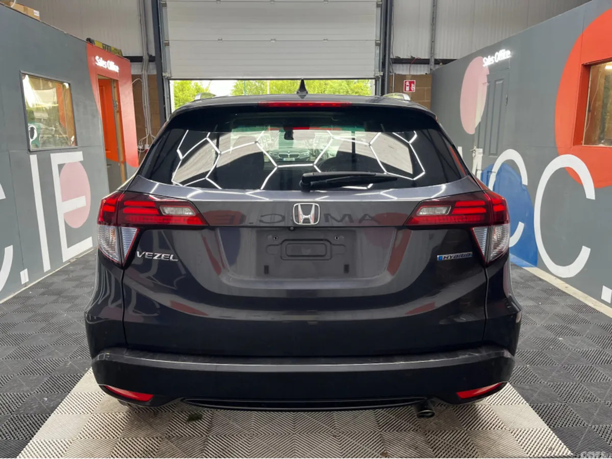 Honda Vezel SUV, Petrol Hybrid, 2018, Black