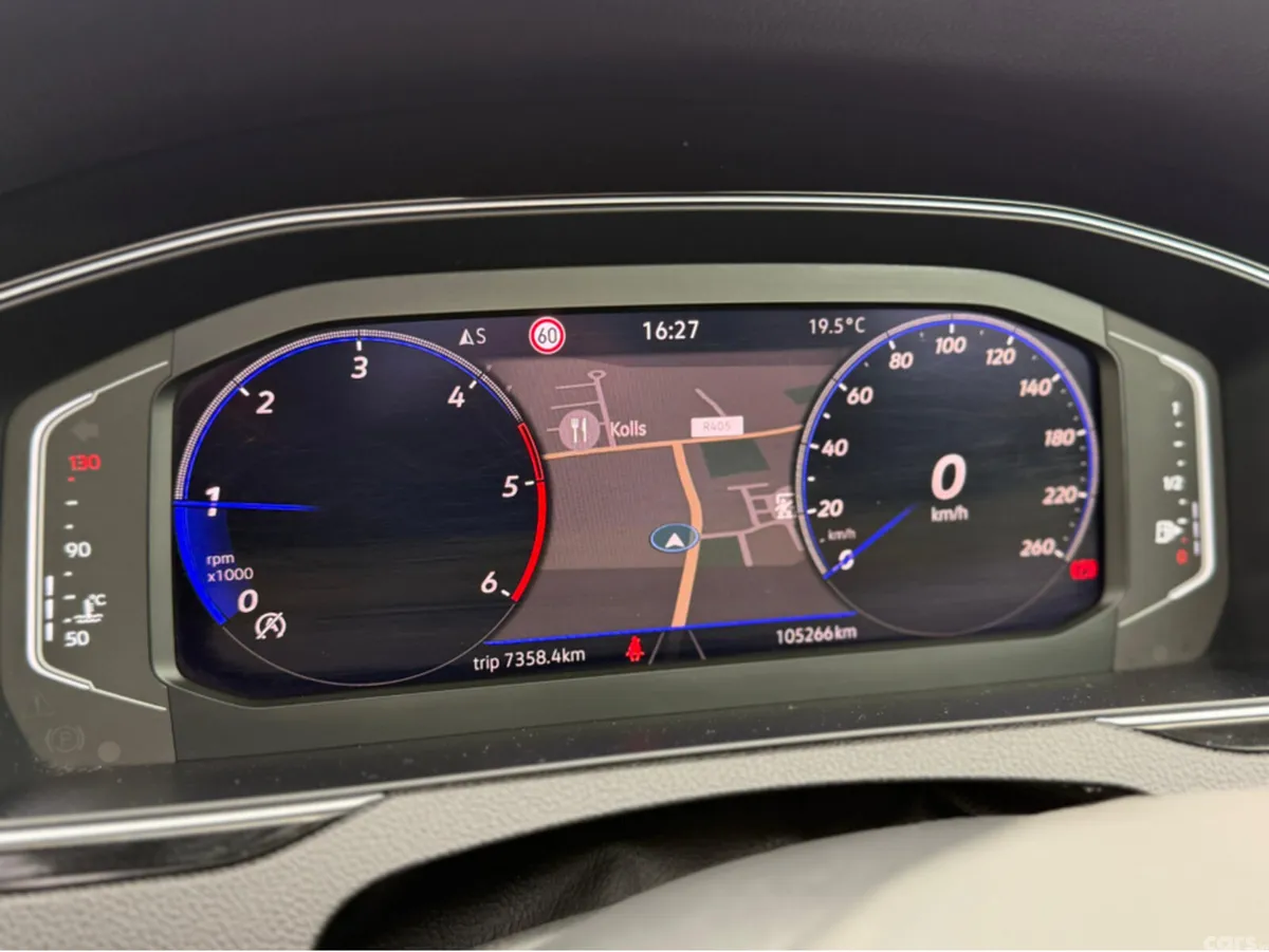 Volkswagen Passat Saloon, Diesel, 2022, White