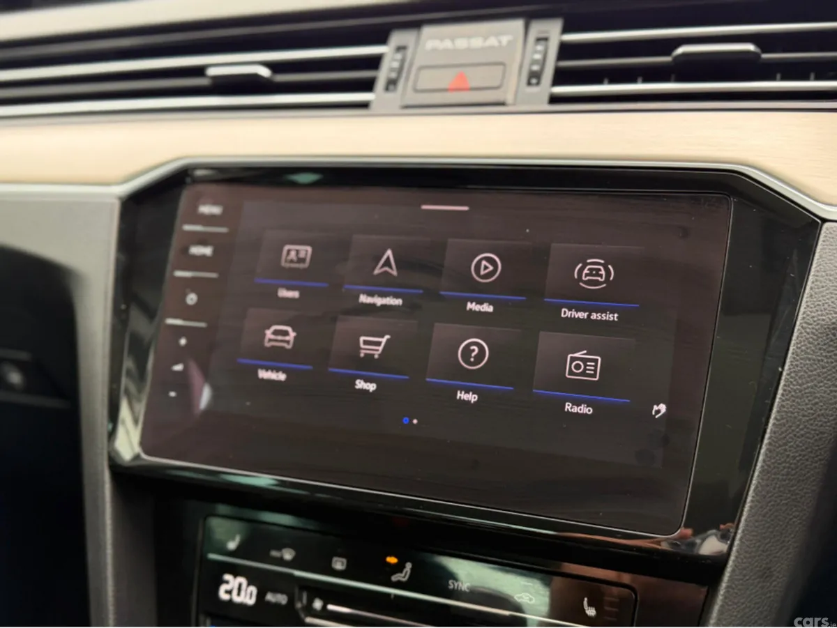 Volkswagen Passat Saloon, Diesel, 2022, White