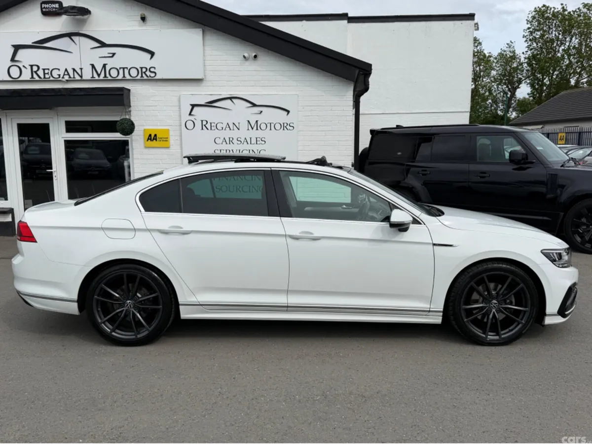 Volkswagen Passat Saloon, Diesel, 2022, White