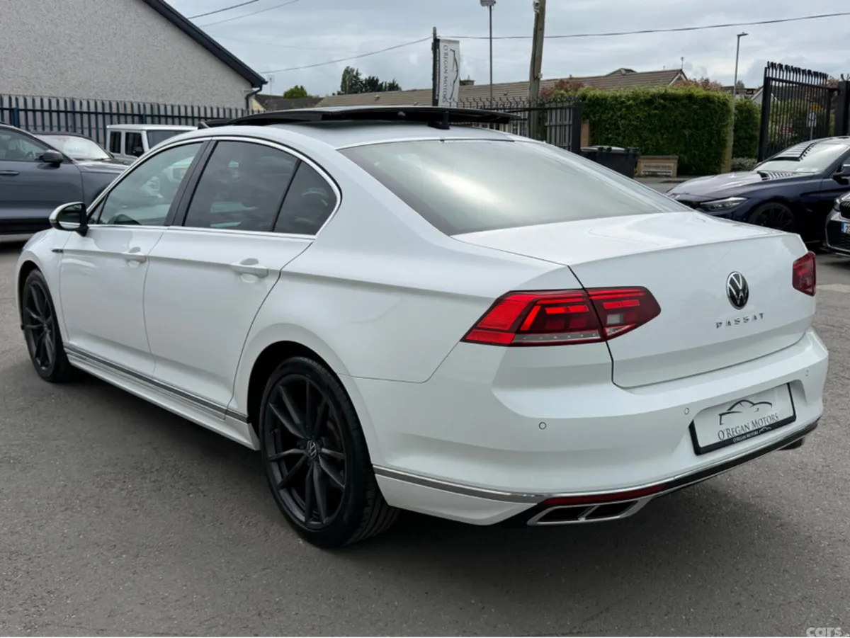 Volkswagen Passat Saloon, Diesel, 2022, White