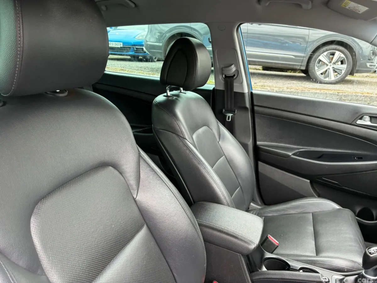 Hyundai Tucson MPV, Diesel, 2018, Blue