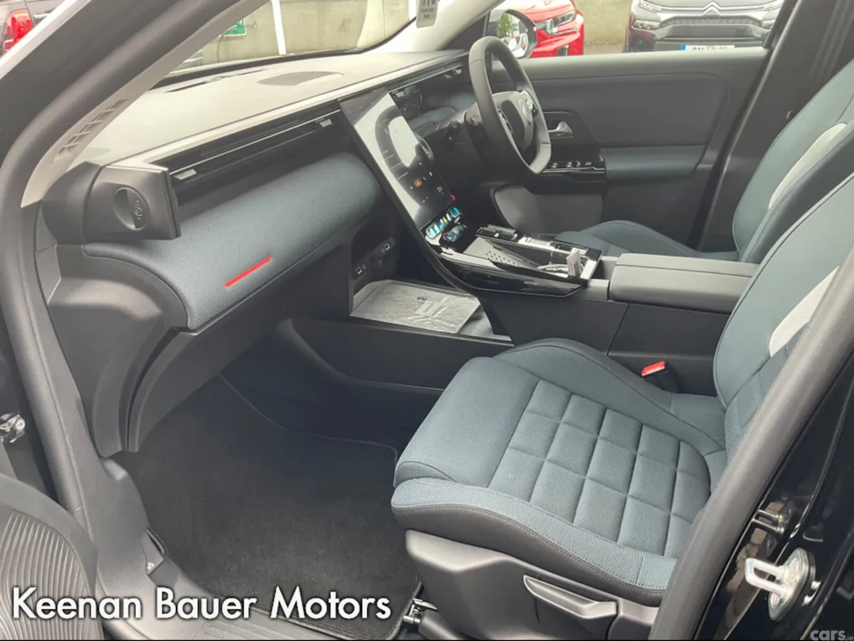 Citroen C5 Aircross MPV, Electric, 2026, Black