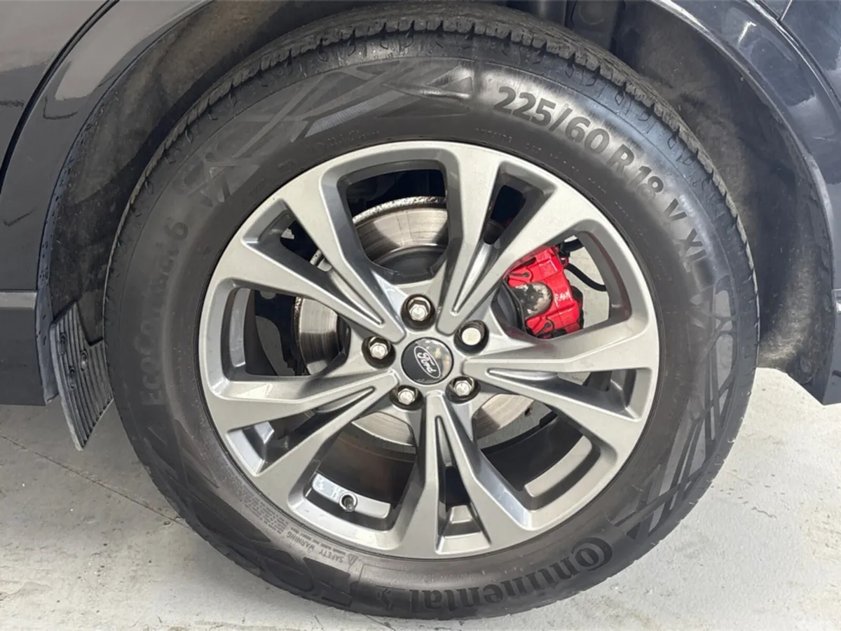 Ford Kuga MPV, Diesel, 2021, Black