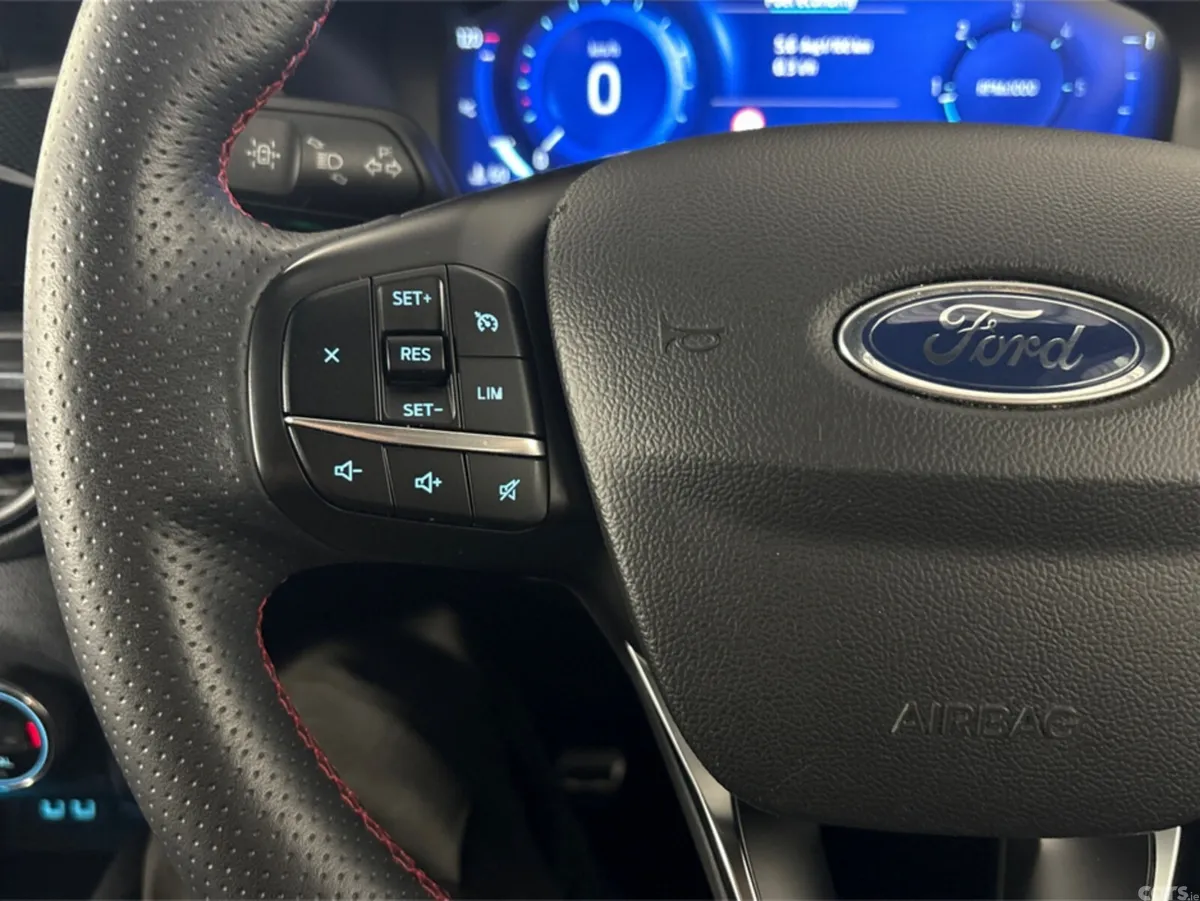 Ford Kuga MPV, Diesel, 2021, Black