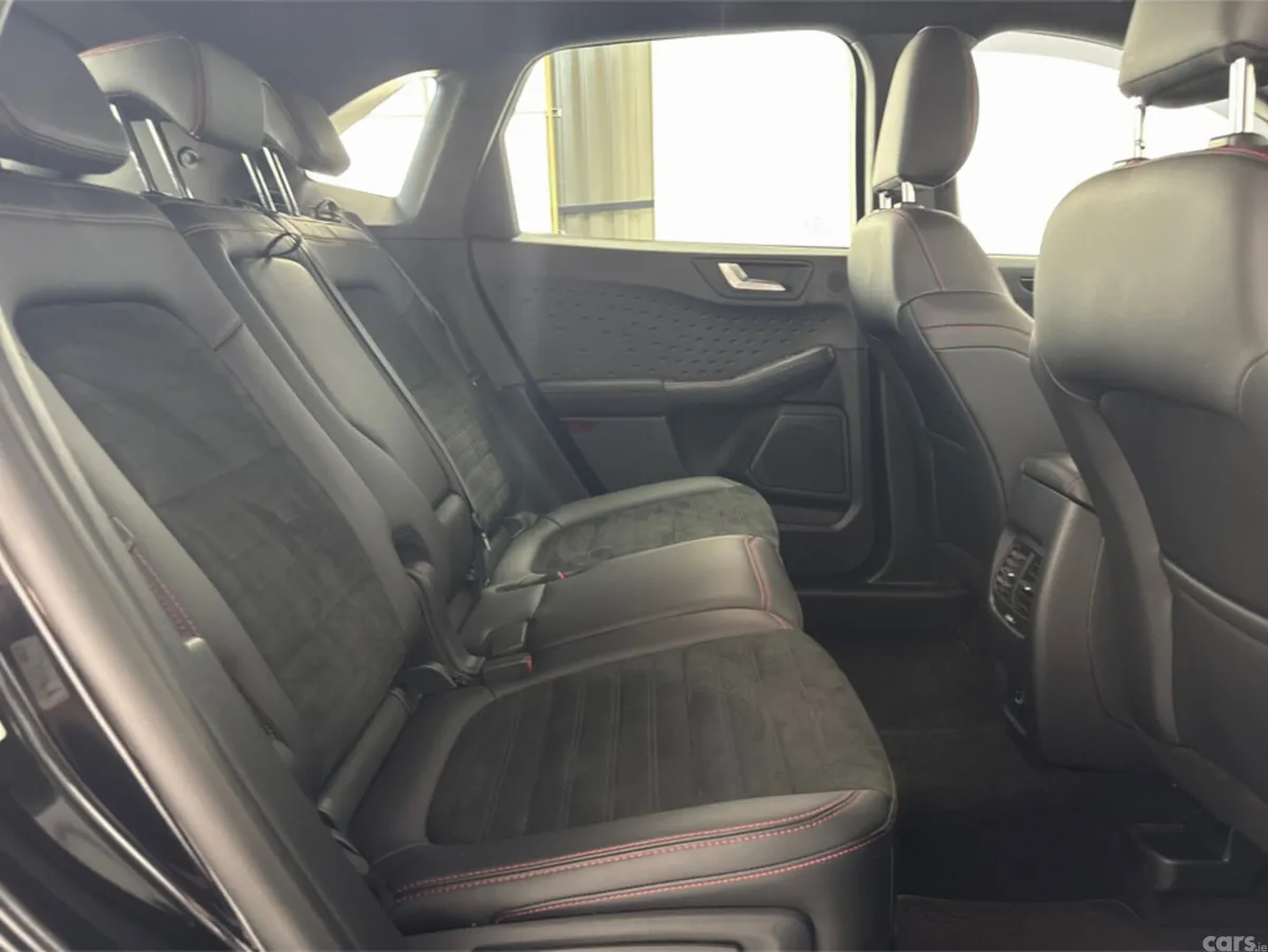 Ford Kuga MPV, Diesel, 2021, Black