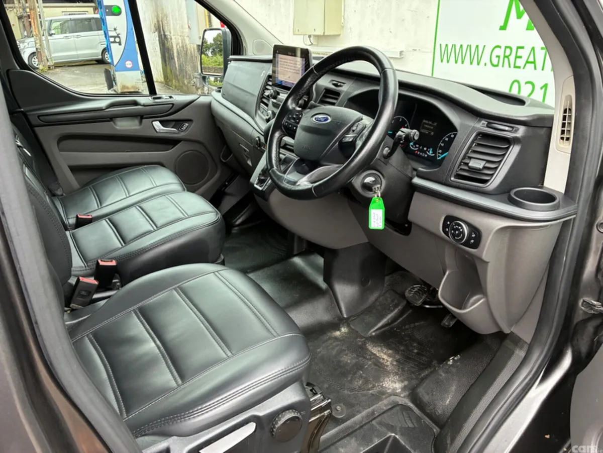 Ford Transit Hatchback, Diesel, 2021, Grey