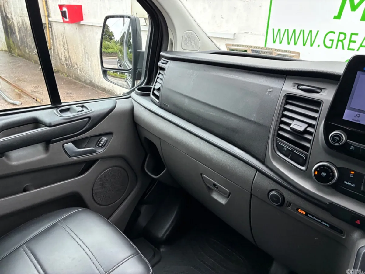 Ford Transit Hatchback, Diesel, 2021, Grey