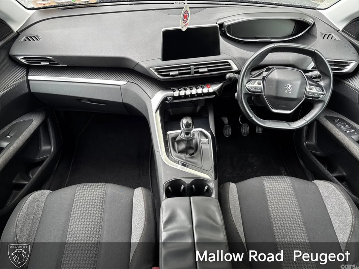 Peugeot 3008 SUV, Petrol, 2018, Grey