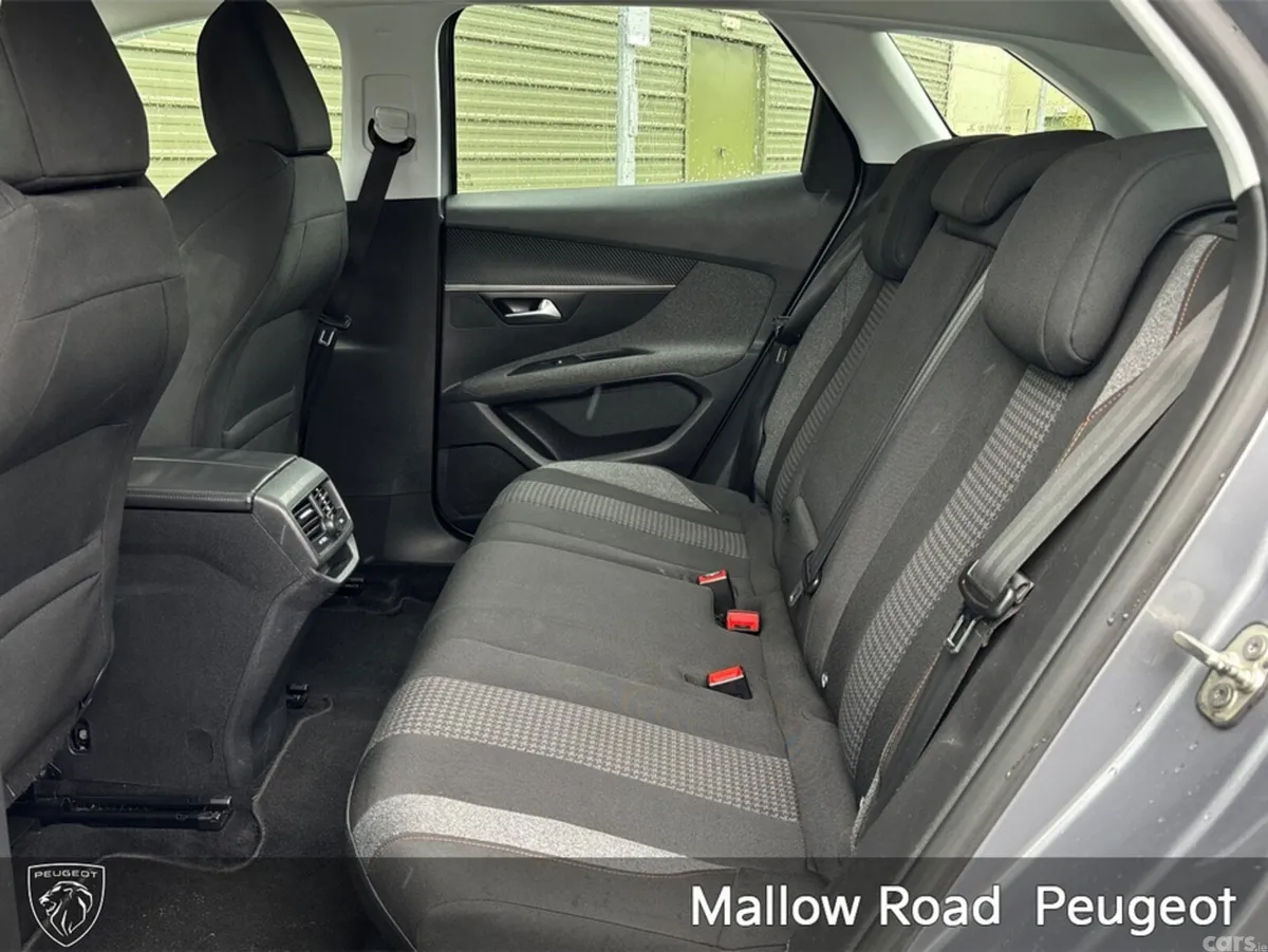 Peugeot 3008 SUV, Petrol, 2018, Grey