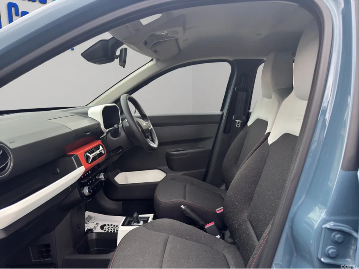 Dacia Spring Hatchback, Electric, 2025, Blue