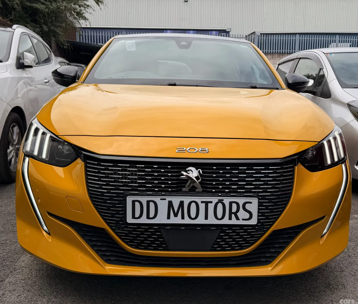 Peugeot 208 Hatchback, Petrol, 2021, Yellow