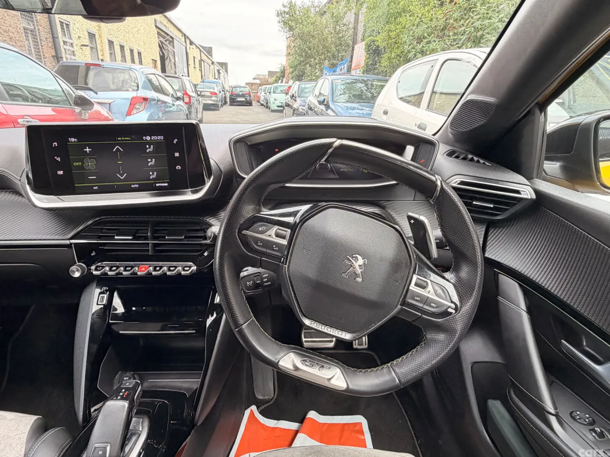 Peugeot 208 Hatchback, Petrol, 2021, Yellow