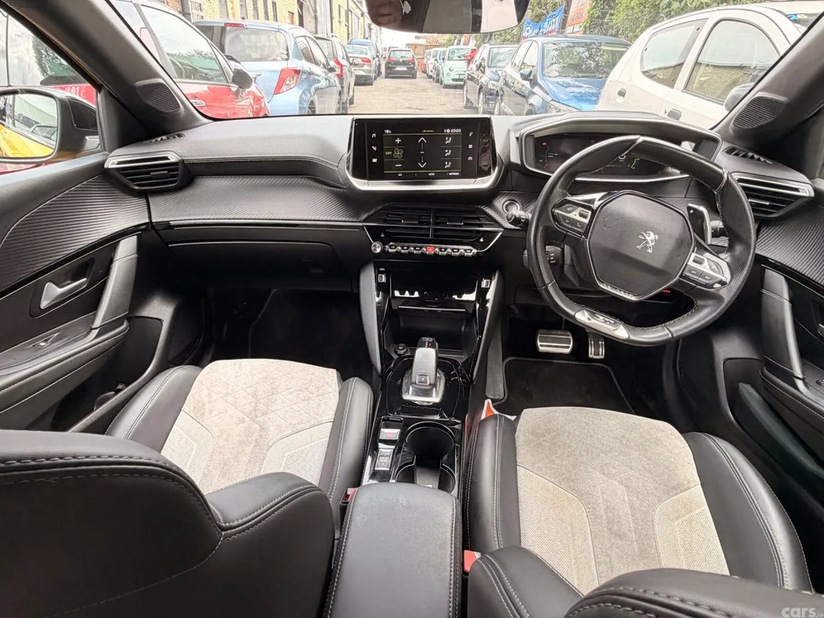 Peugeot 208 Hatchback, Petrol, 2021, Yellow
