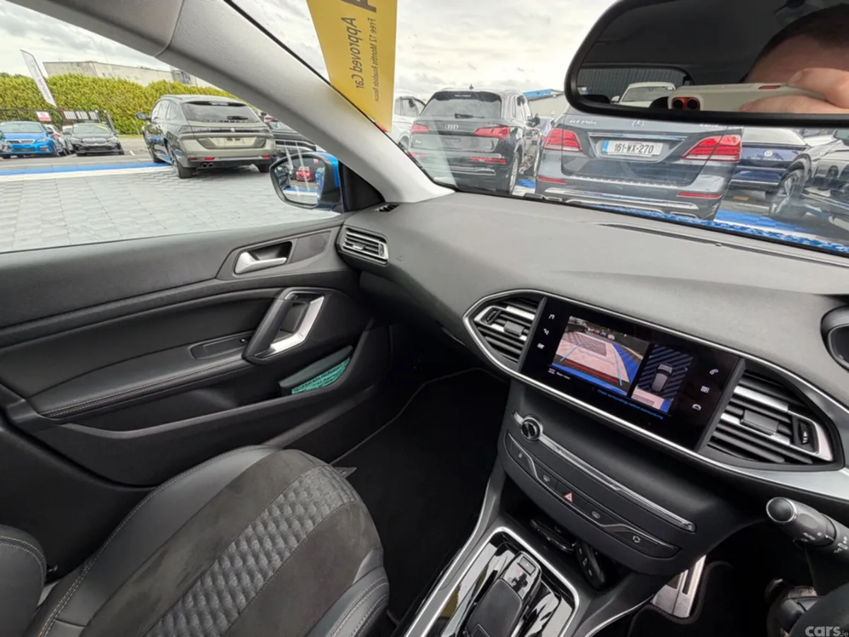 Peugeot 308 Hatchback, Diesel, 2021, Blue