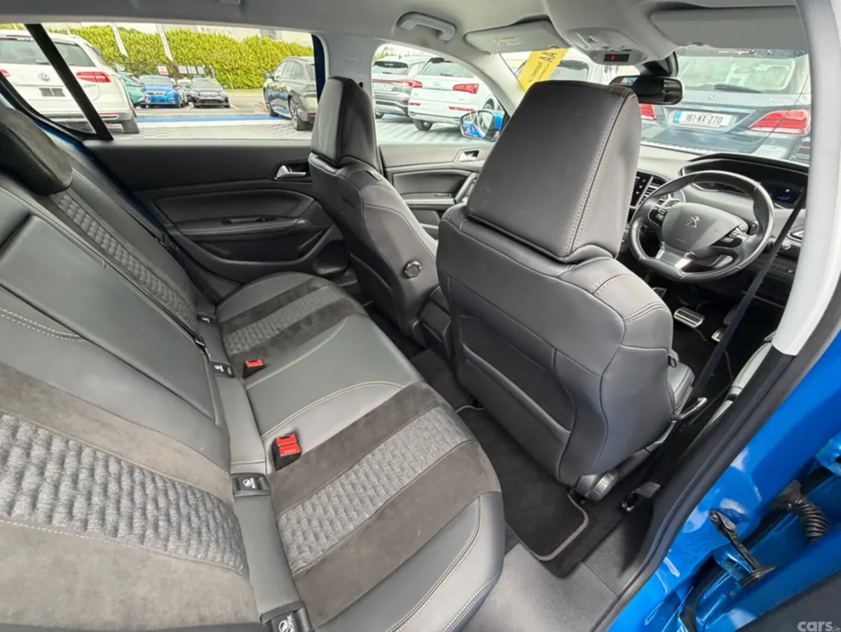 Peugeot 308 Hatchback, Diesel, 2021, Blue