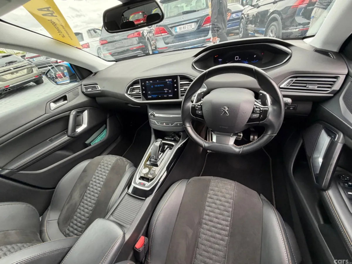 Peugeot 308 Hatchback, Diesel, 2021, Blue