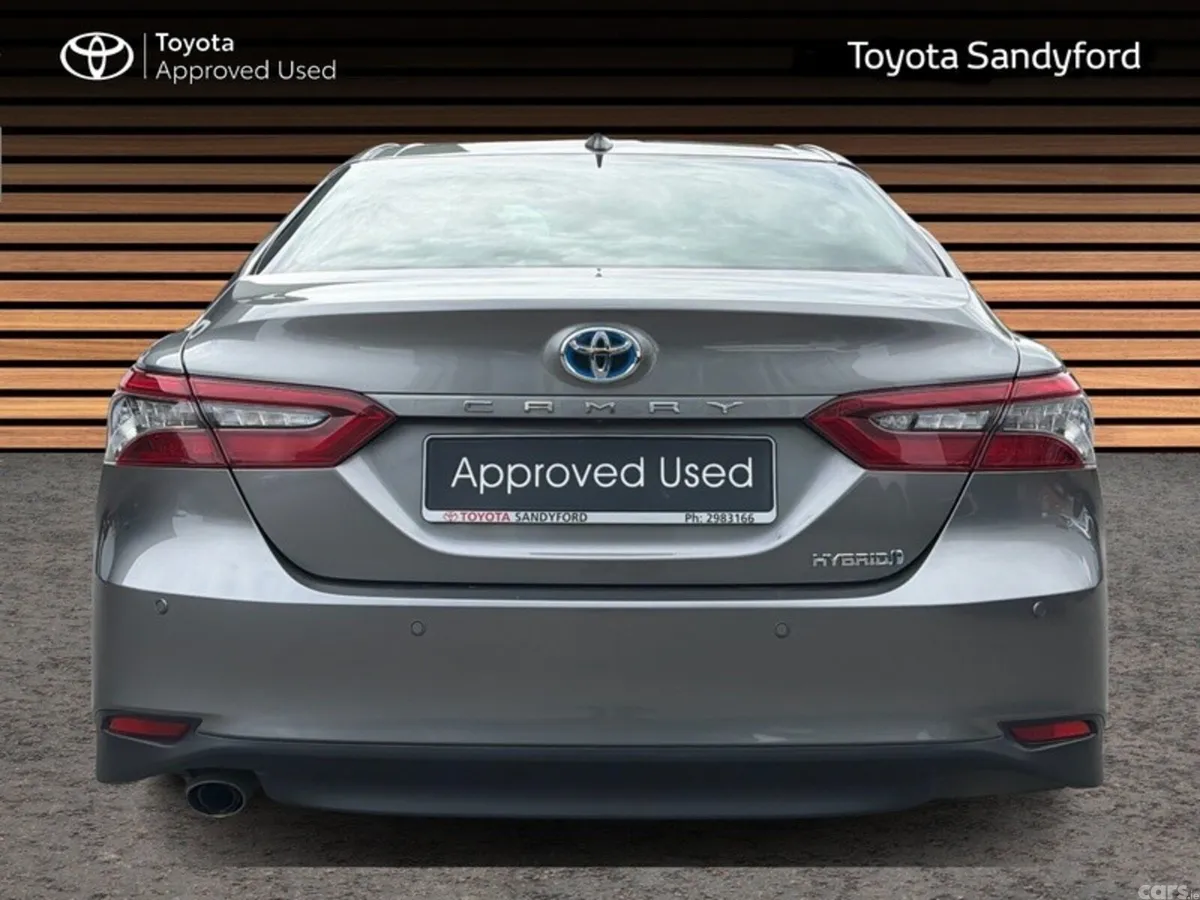 Toyota Camry Saloon, Petrol Hybrid, 2023, Grey