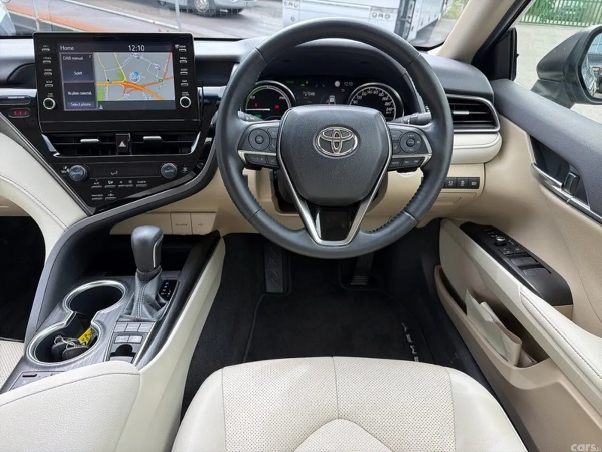 Toyota Camry Saloon, Petrol Hybrid, 2023, Grey