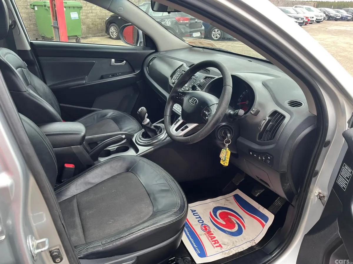 Kia Sportage SUV, Diesel, 2011, Silver