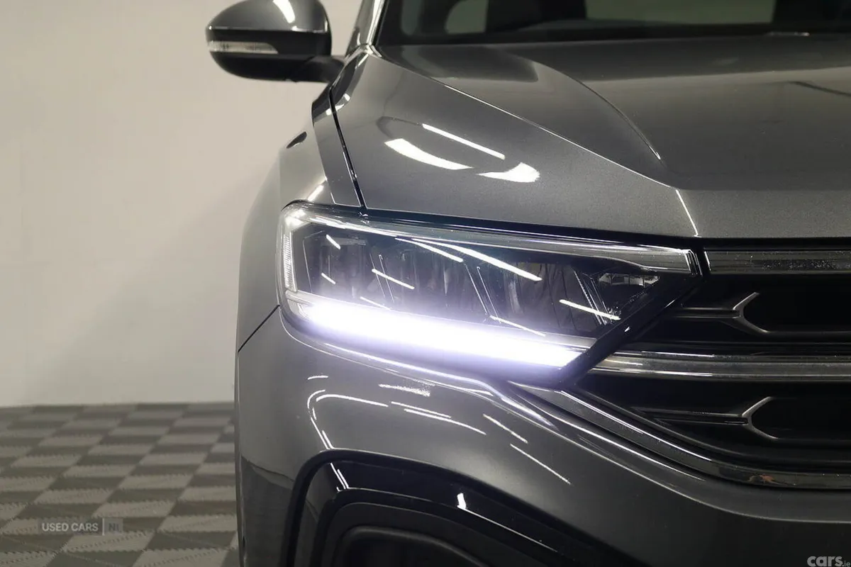 Volkswagen T-Roc SUV, Diesel, 2023, Grey