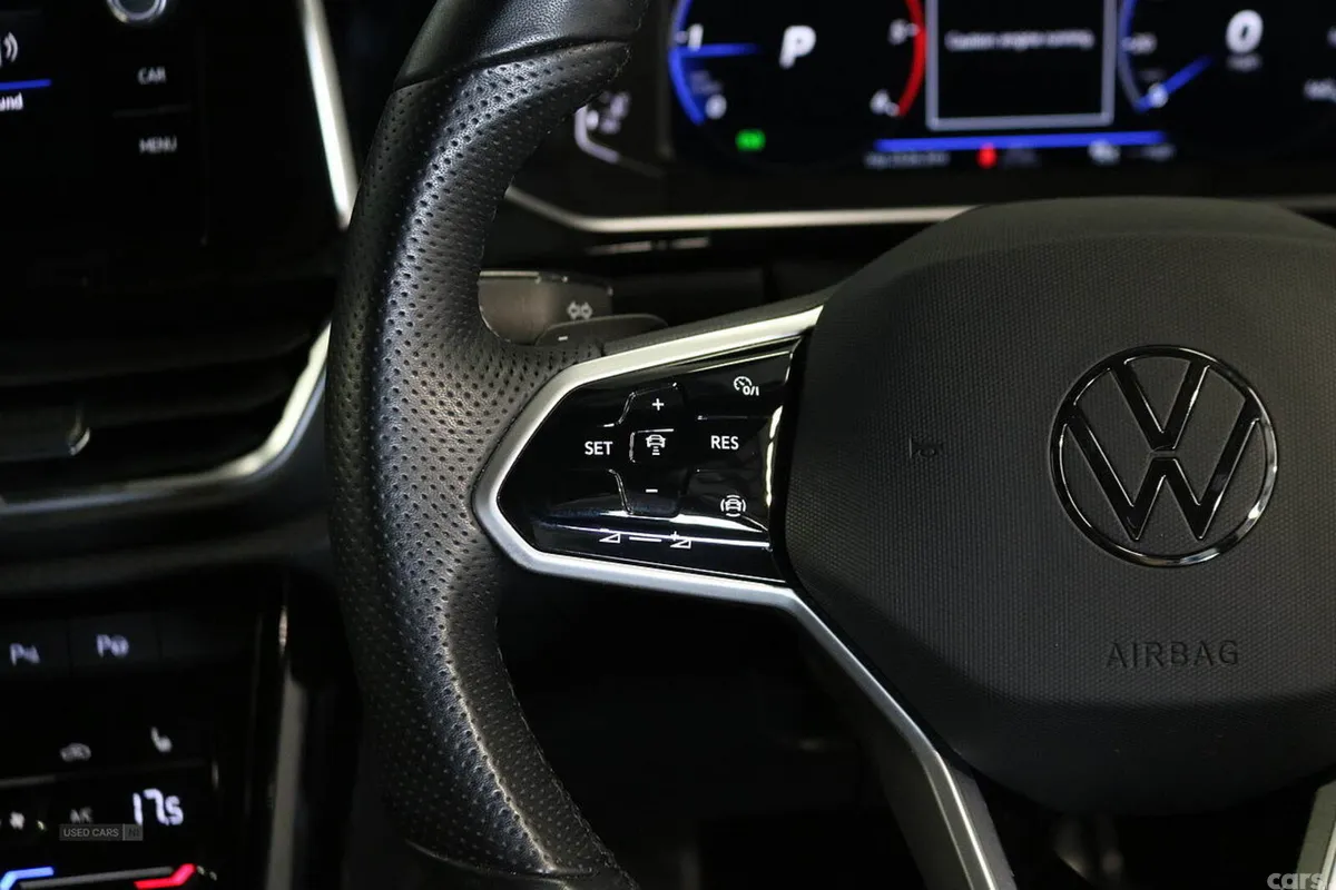Volkswagen T-Roc SUV, Diesel, 2023, Grey