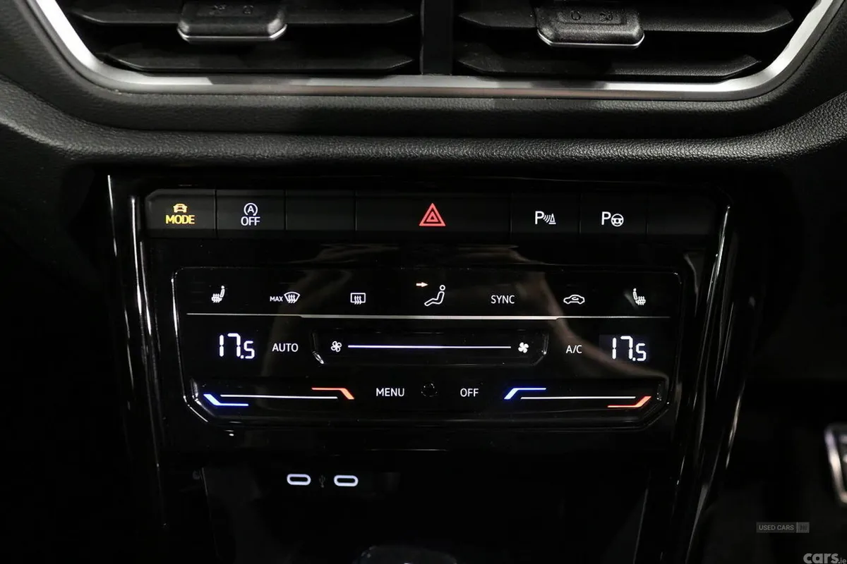 Volkswagen T-Roc SUV, Diesel, 2023, Grey