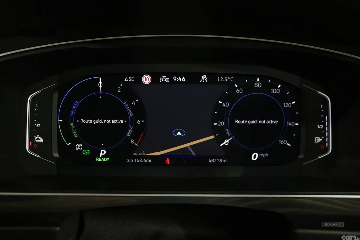 Volkswagen Tiguan SUV, Petrol Hybrid, 2023, Blue