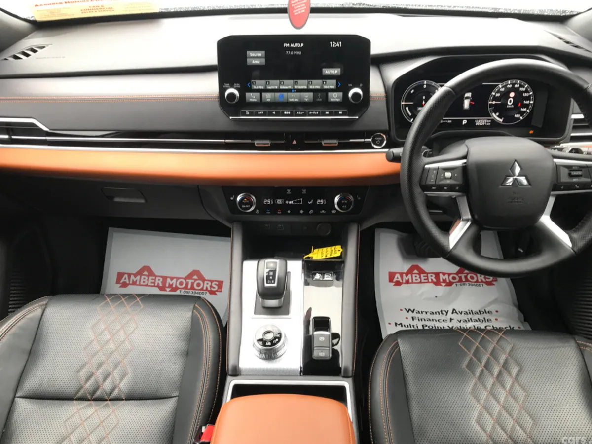 Mitsubishi Outlander SUV, Petrol Plug-in Hybrid, 2023, White
