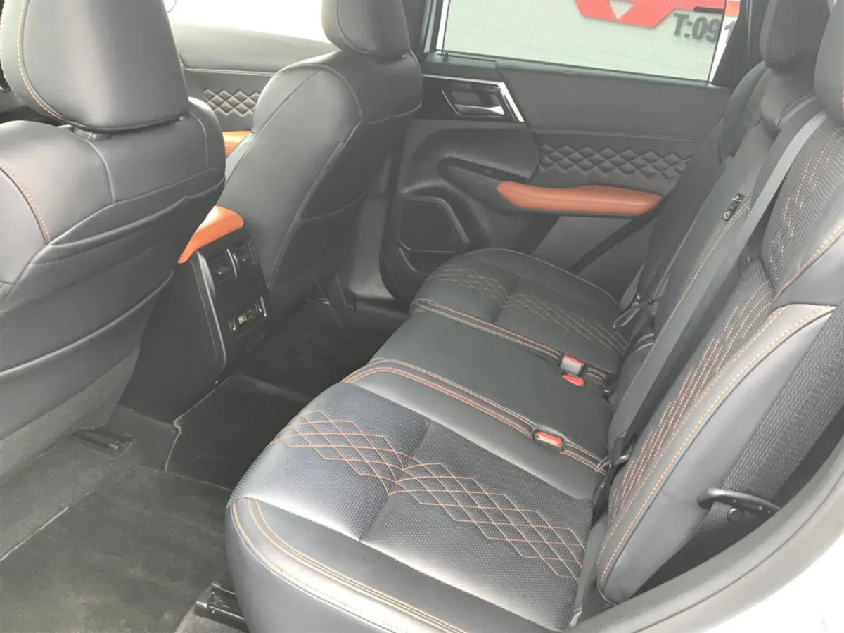 Mitsubishi Outlander SUV, Petrol Plug-in Hybrid, 2023, White