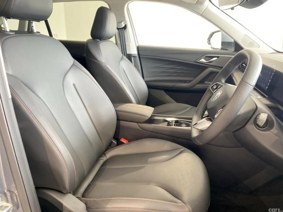 MG HS SUV, Petrol Hybrid, 2026, Black
