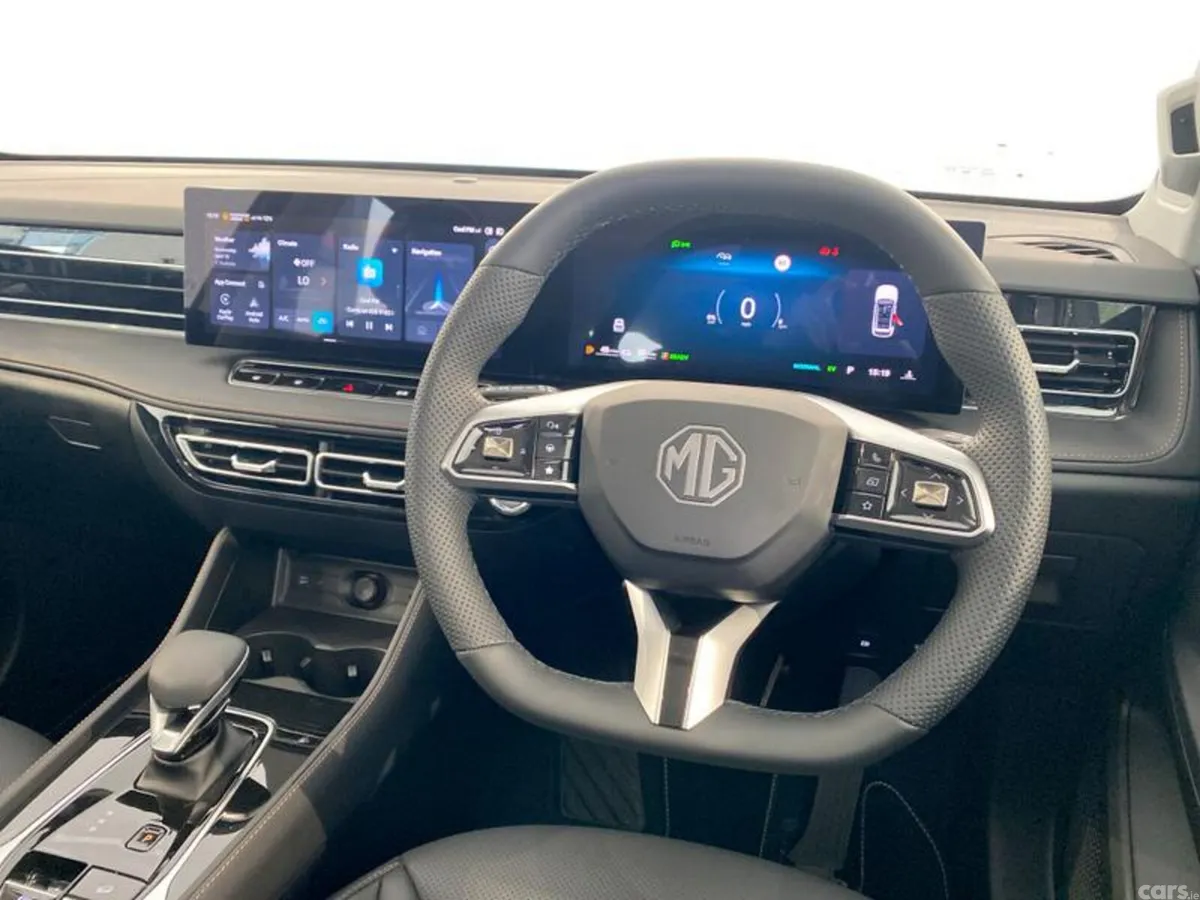 MG HS SUV, Petrol Hybrid, 2026, Black