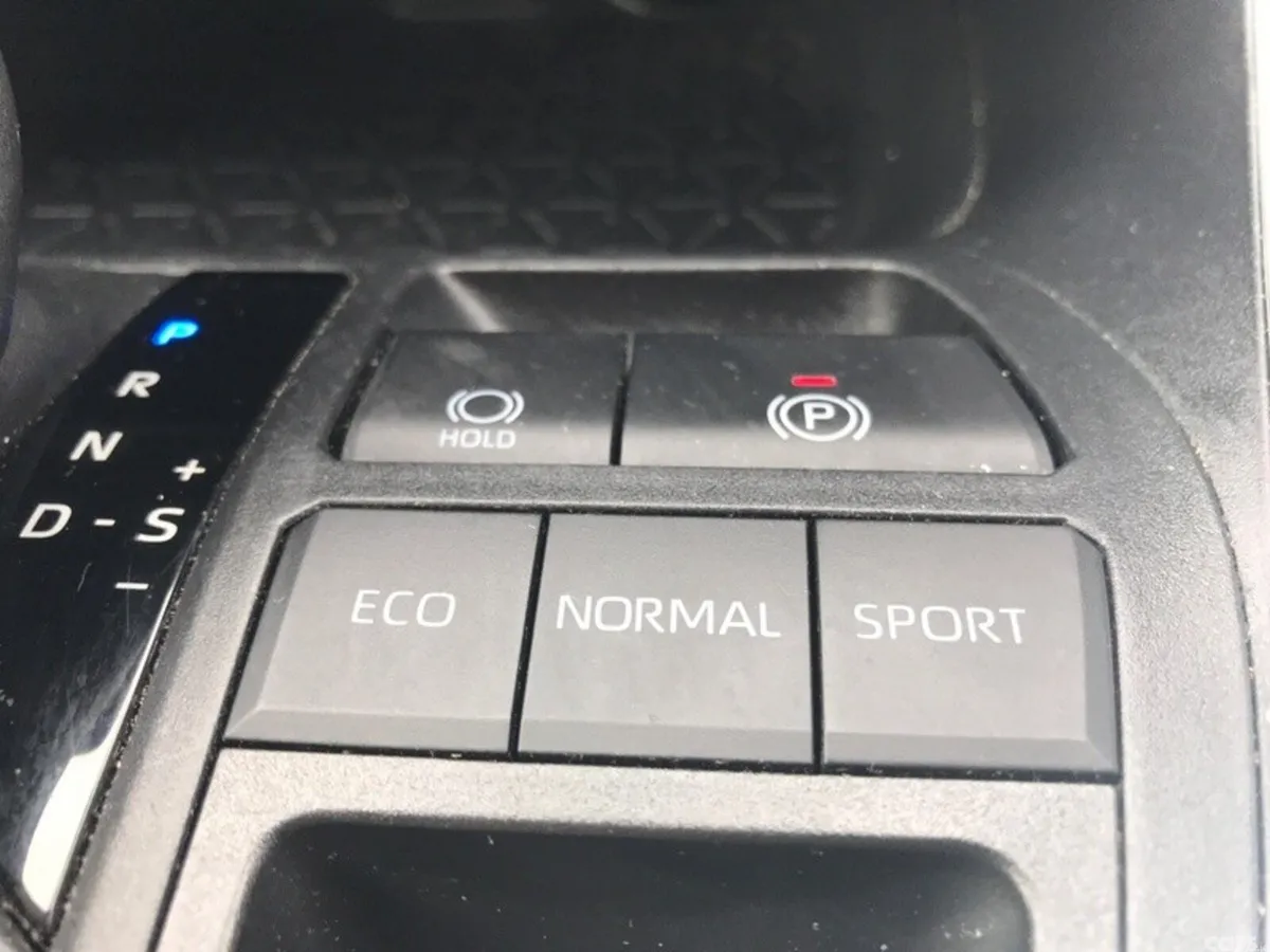 Toyota RAV4 SUV, Petrol Hybrid, 2023, Red