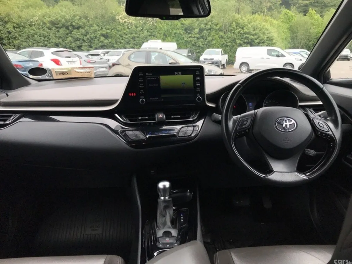 Toyota C-HR SUV, Petrol Hybrid, 2022, Grey