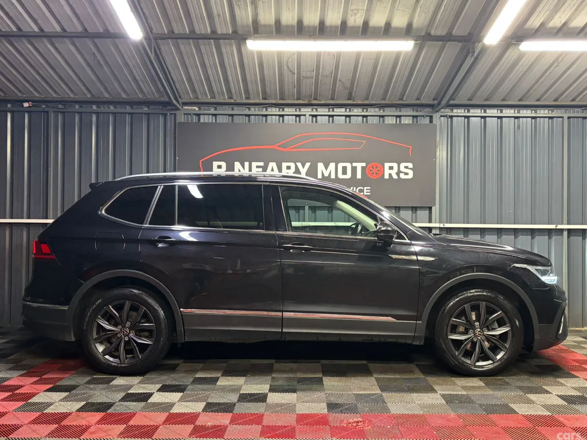 Volkswagen Tiguan SUV, Diesel, 2022, Black