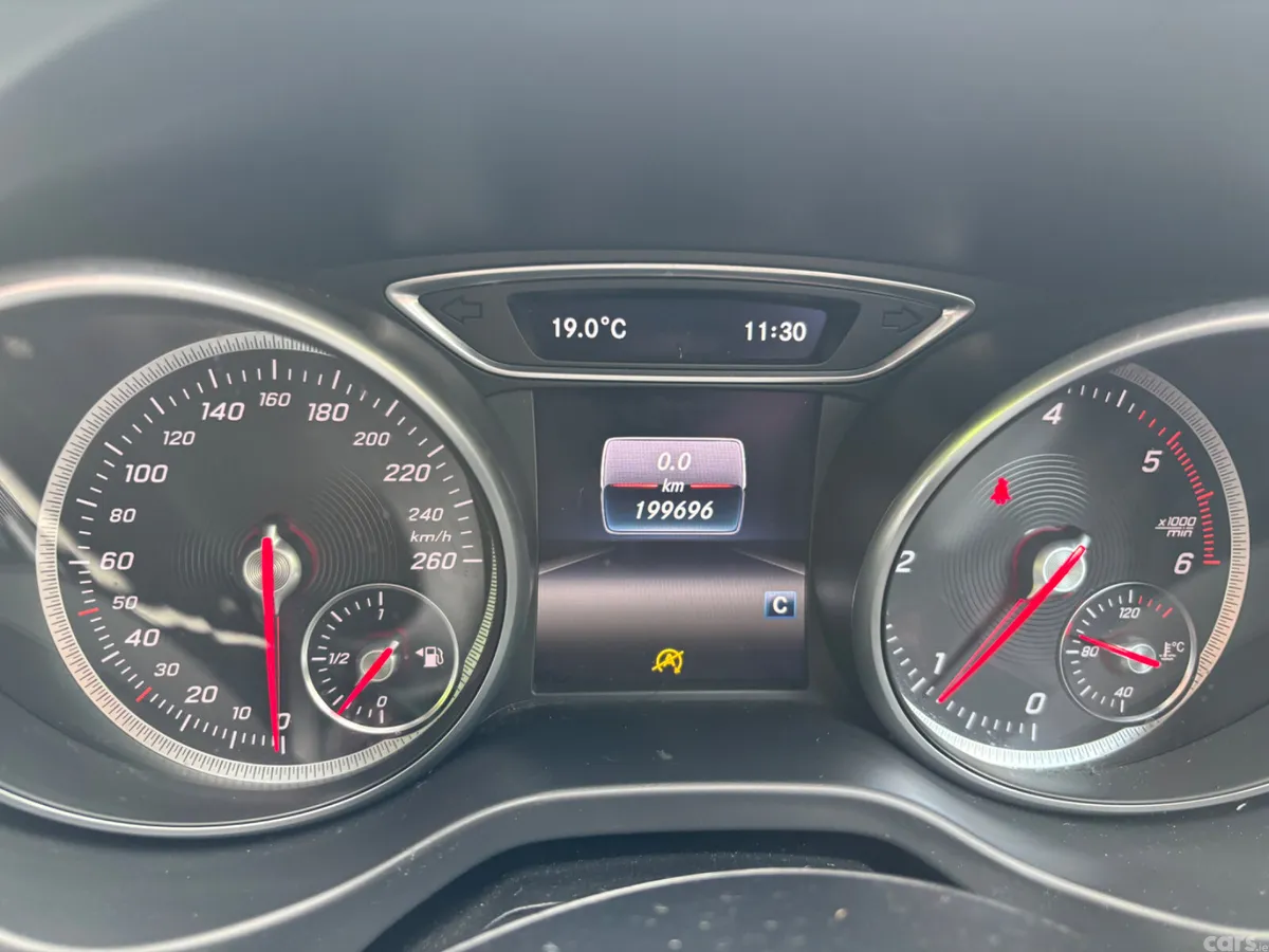 Mercedes-Benz CLA Saloon, Diesel, 2018, Red
